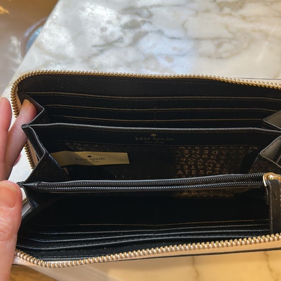 Kate Spade Wallet - Picture 3 of 3